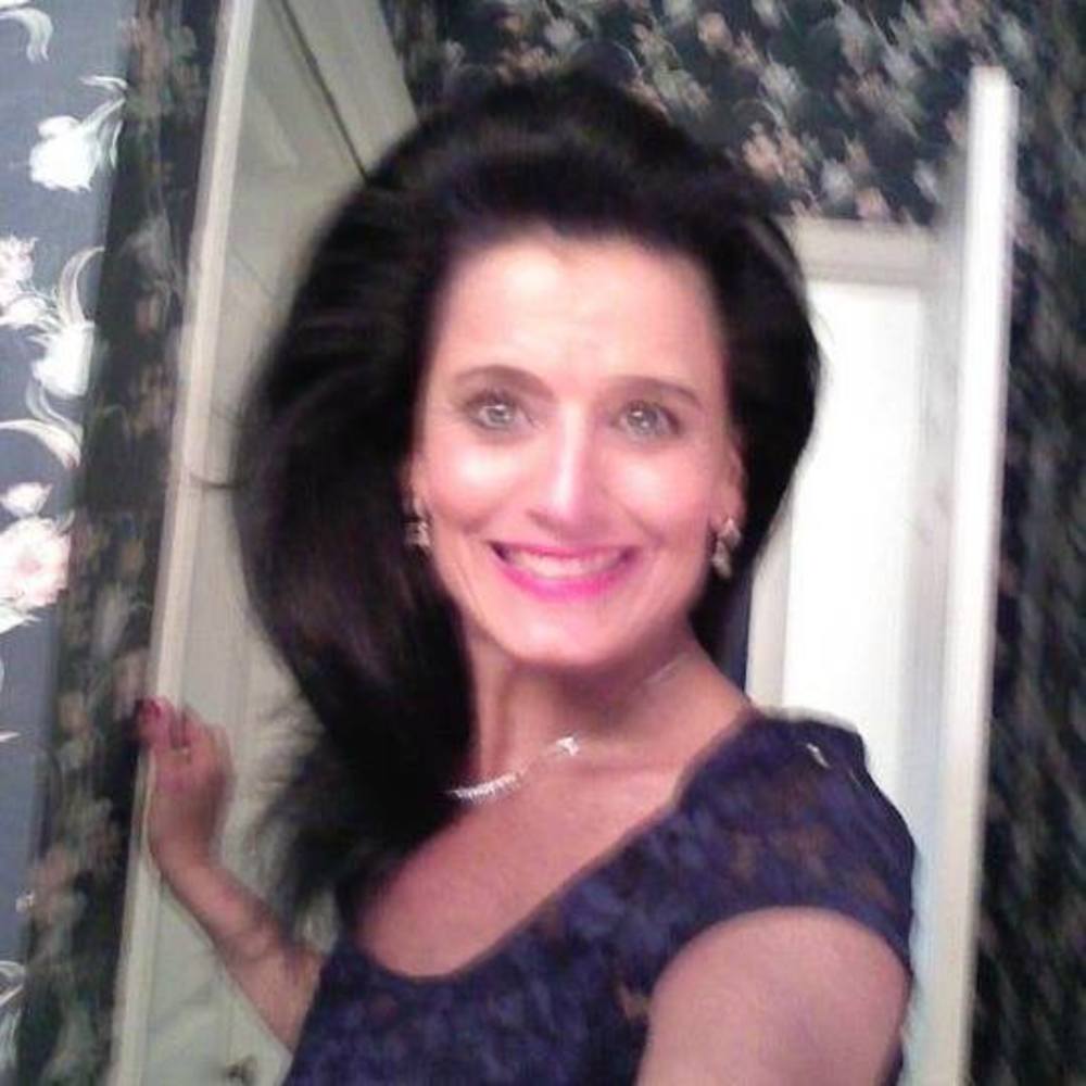 Meet your Posher, Lisa love